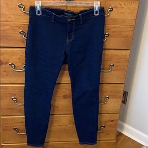 Forever 21 Dark Wash Skinny Jeans